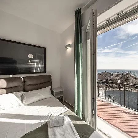 Panorama Blu - 7min - Terrazza - Wifi Apartment Celle Ligure